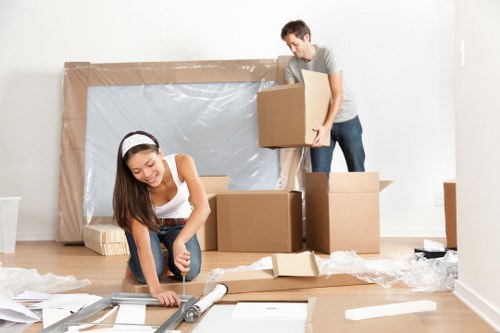 Variety of strong moving boxes for home relocation