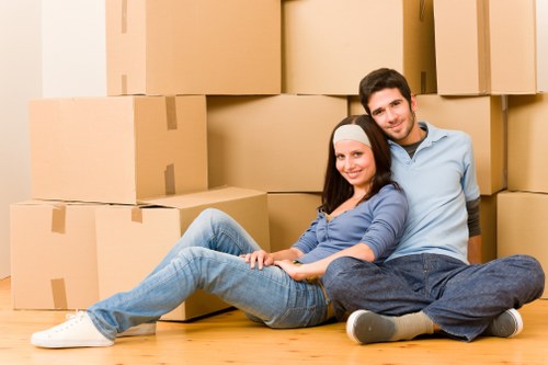 Residential and commercial moving van service around South Kensington