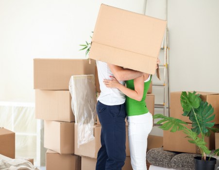 Illustration of screen-reader friendly content for South Kensington removal company information